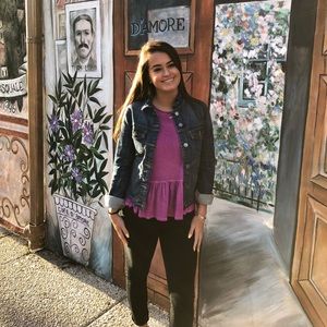 Meet your posher, Riley